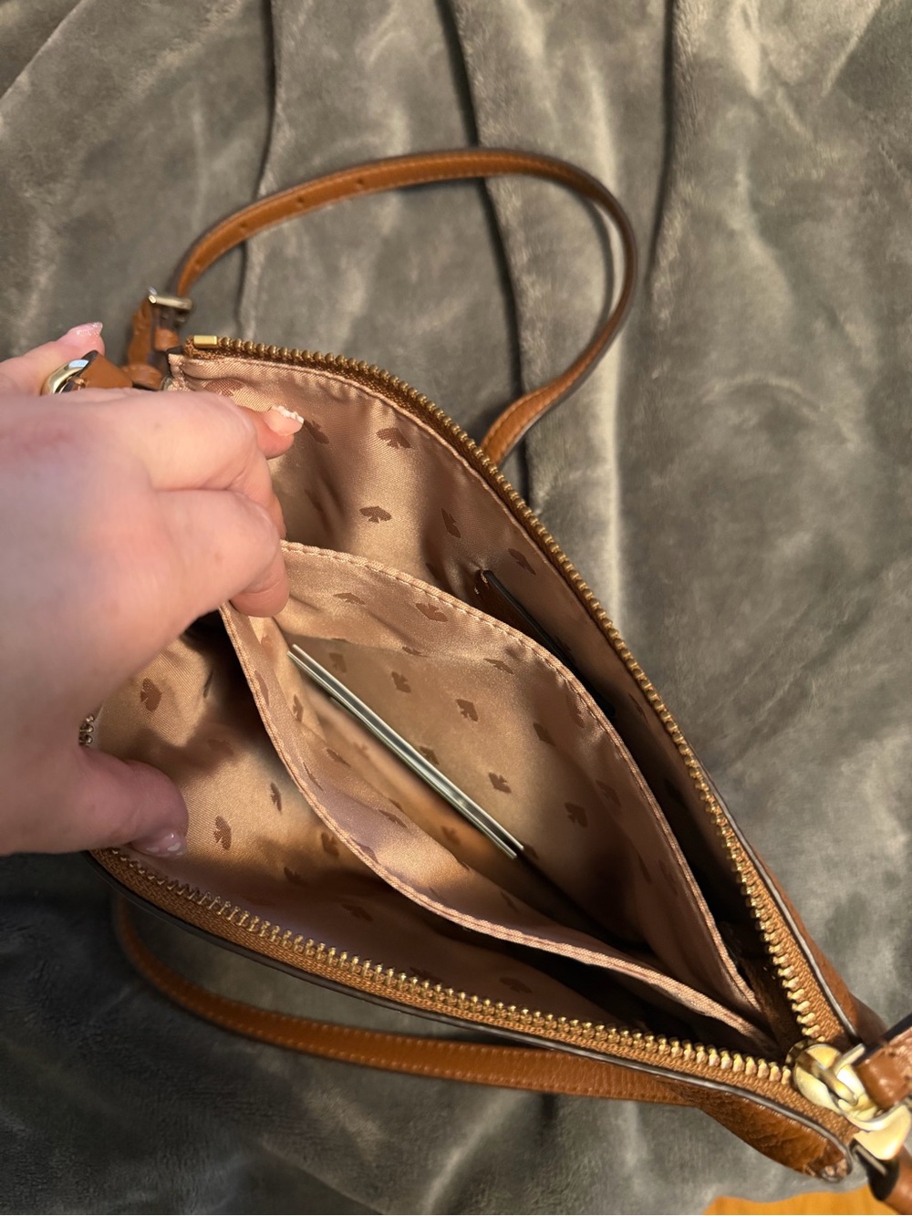 Kate Spade Jackson Triple Gusset Crossbody in Pebbled Brown - Picture 4 of 7